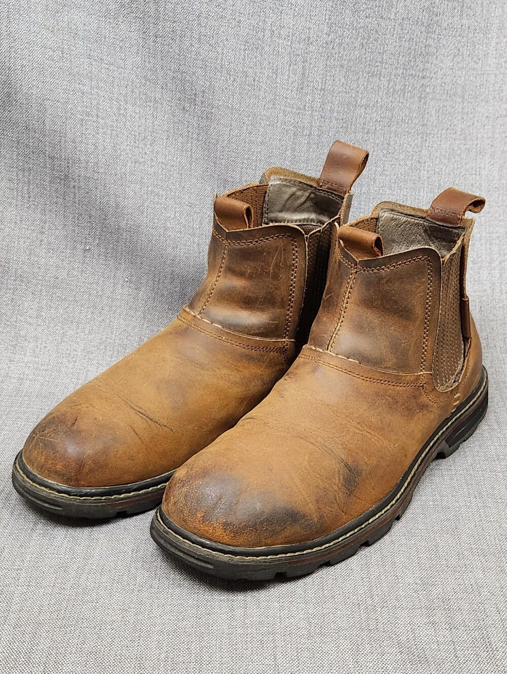 Skechers Brown Leather Chukka Slip-on Boots. Size 11.5
